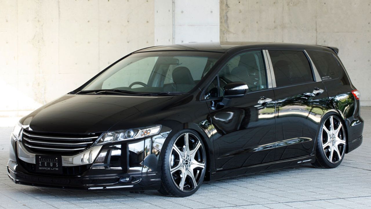 Read more about the article How Much Does a Honda Odyssey Paint Job Cost?